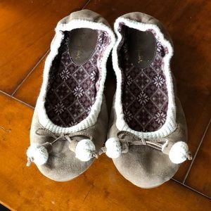 NWOT Cole Haan women’s suede slippers